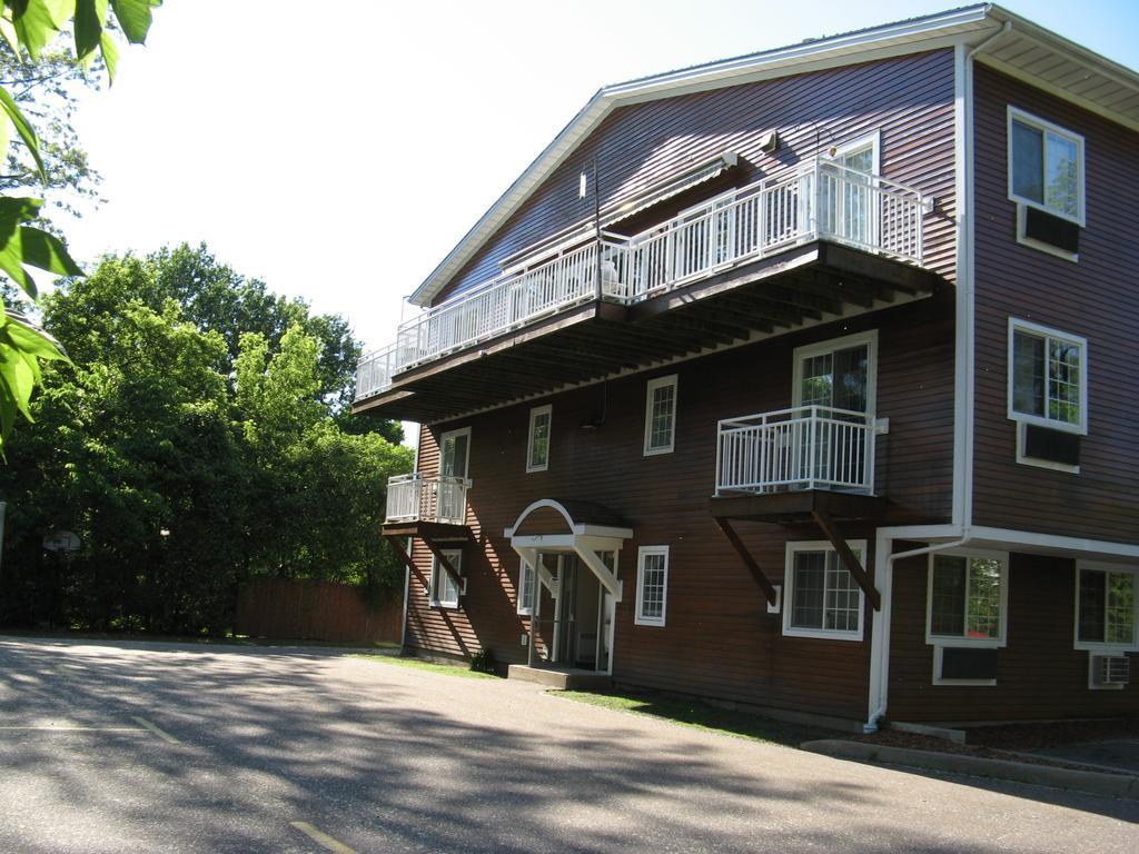 Handys Extended Stay Suites Colchester Extérieur photo