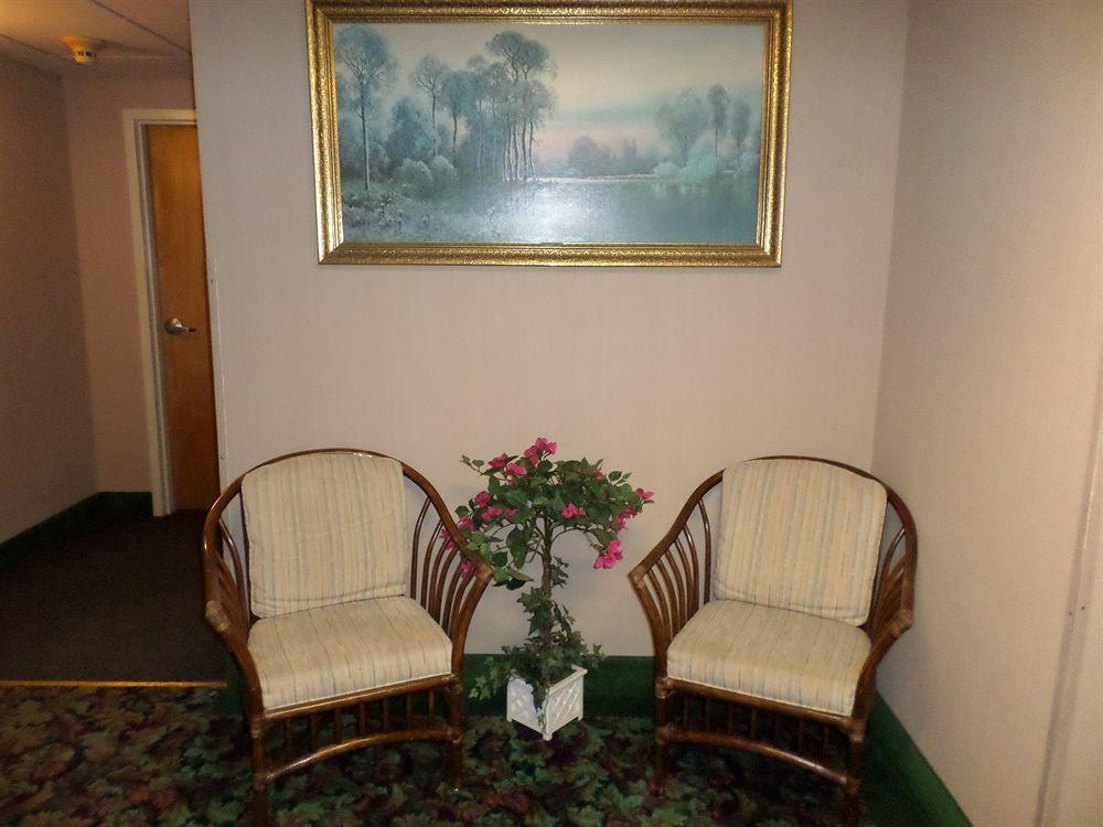 Handys Extended Stay Suites Colchester Extérieur photo