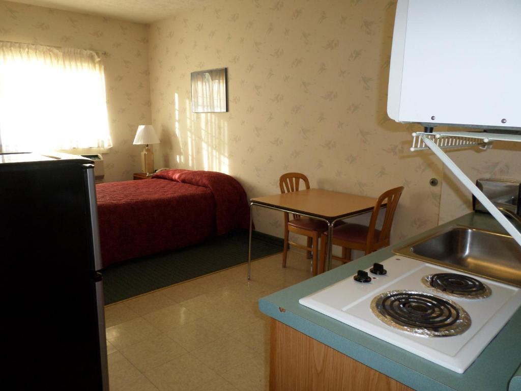 Handys Extended Stay Suites Colchester Chambre photo