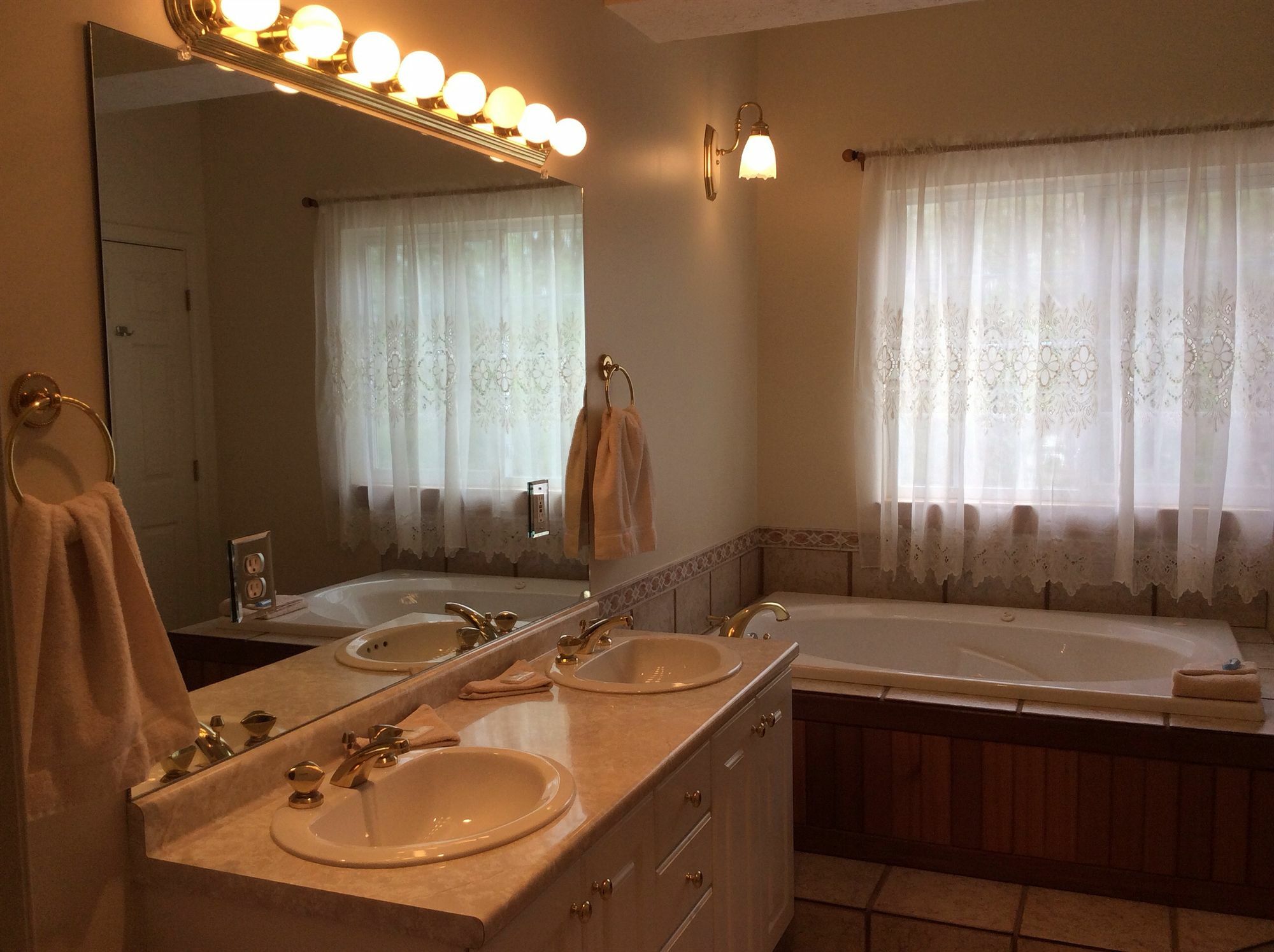 Handys Extended Stay Suites Colchester Extérieur photo