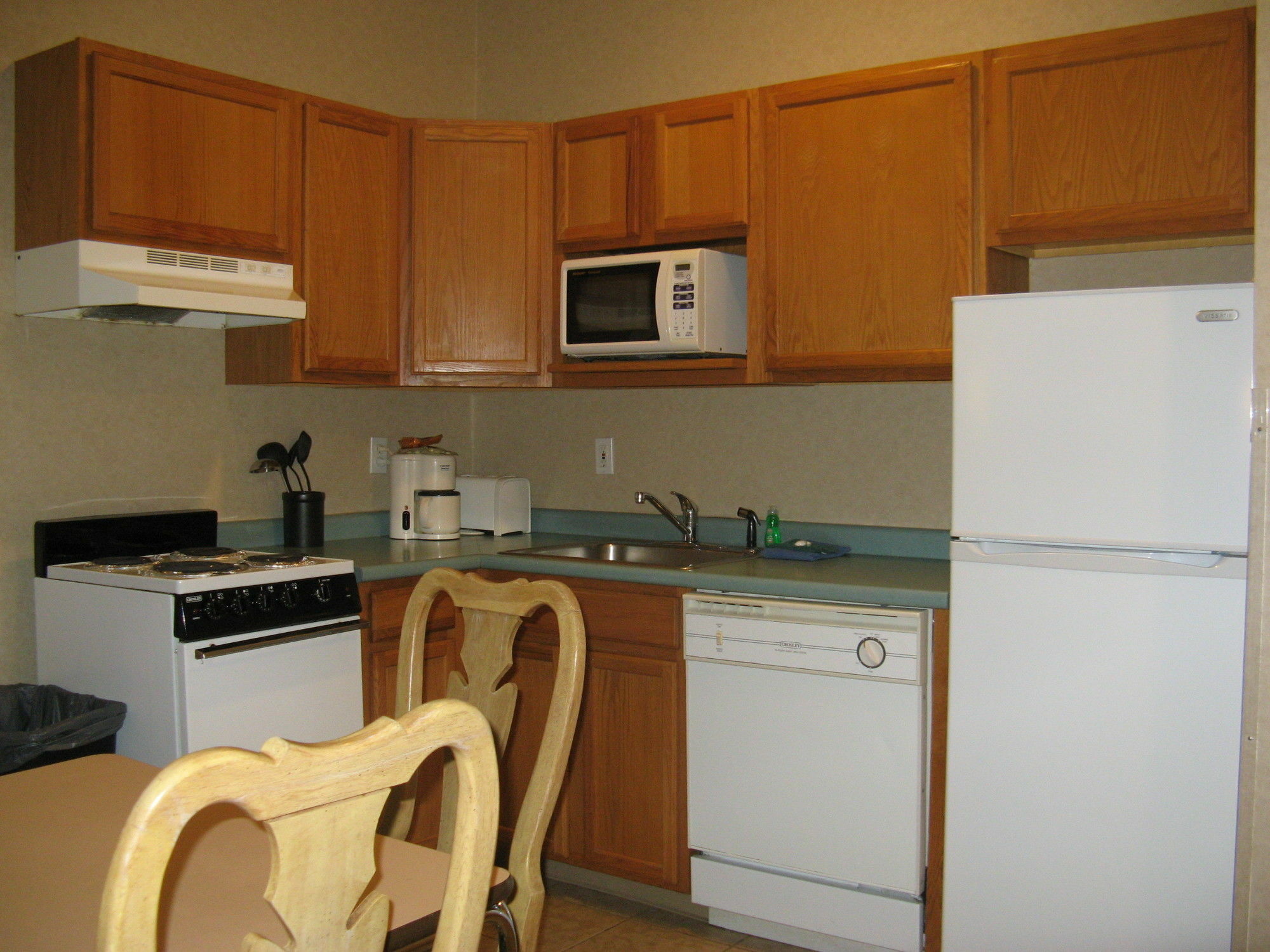 Handys Extended Stay Suites Colchester Extérieur photo
